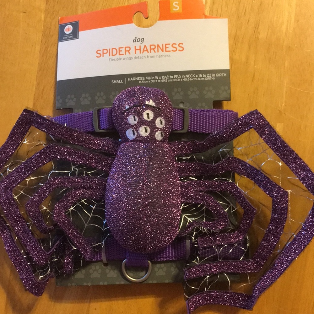 New Spider Hardness dogs flexible wings